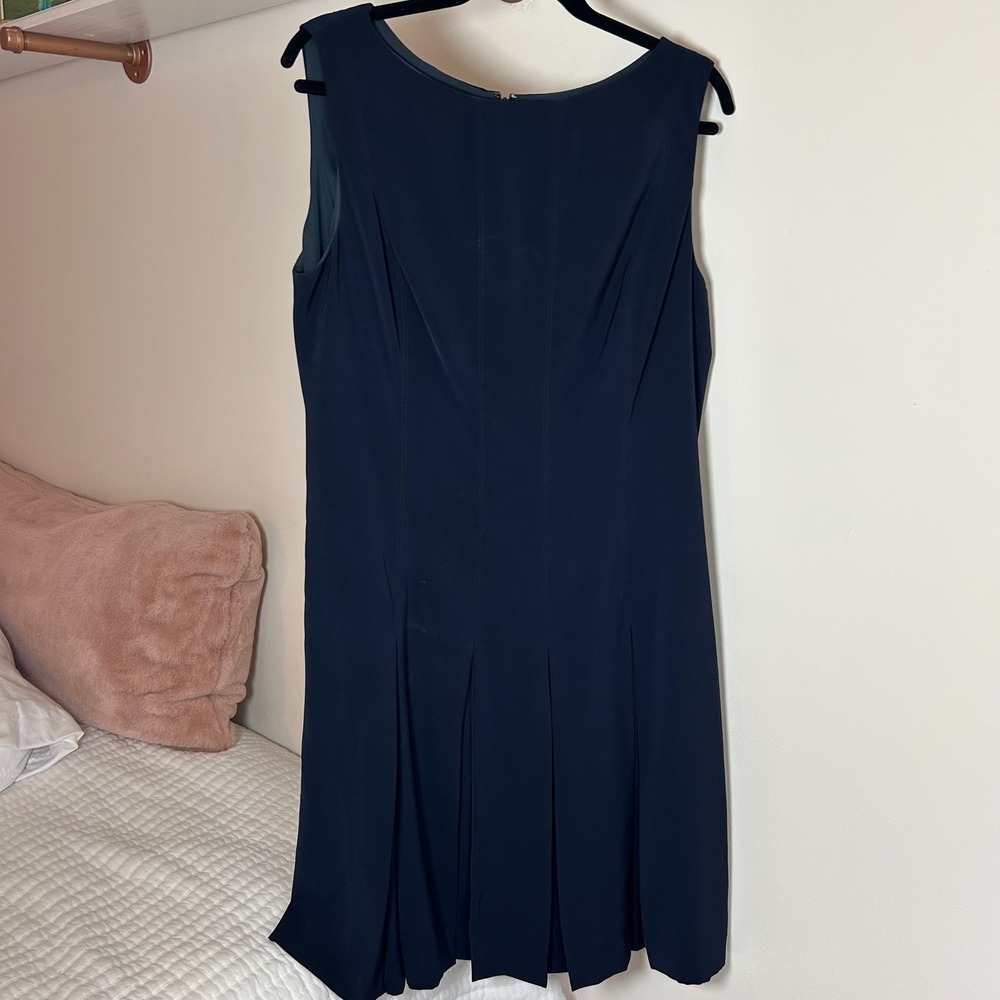 Jones New York Collection Navy Blue Sleeveless Pleated Sheath Dress Size 16